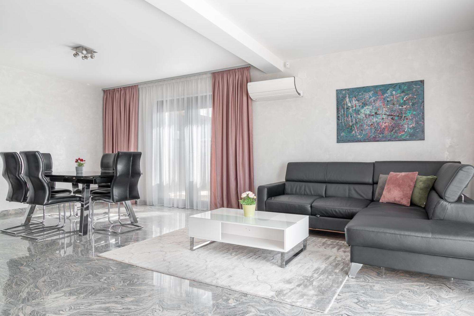 شقة Casa Fischer Ciheiu المظهر الخارجي الصورة